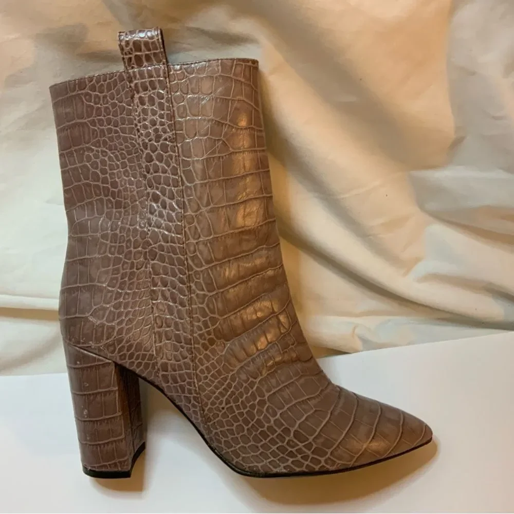 Bruno Premi snake embossed leather upper Women's Shoes Ankle Boots Size 38 / 8